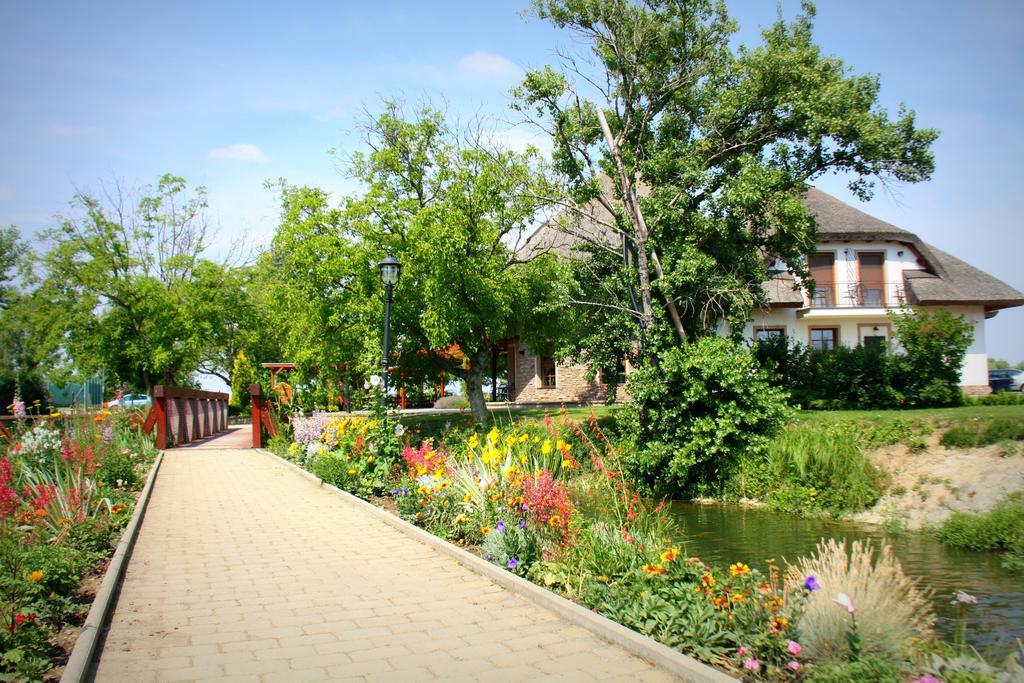 Penzion Eko Park Piestany Exterior photo