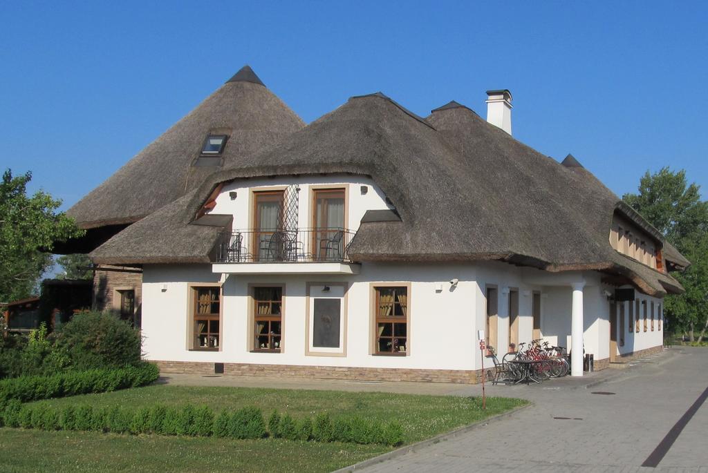 Penzion Eko Park Piestany Exterior photo